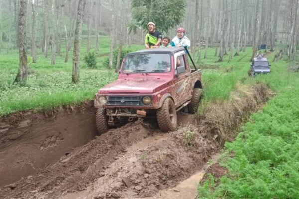 Galeri Jeep Coban Talun 1
