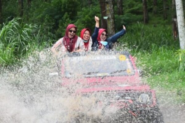 Galeri Jeep Coban Talun 10
