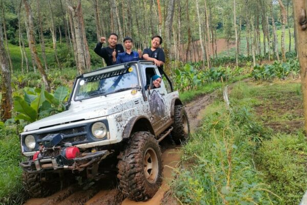 Galeri Jeep Coban Talun 13