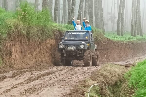 Galeri Jeep Coban Talun 3