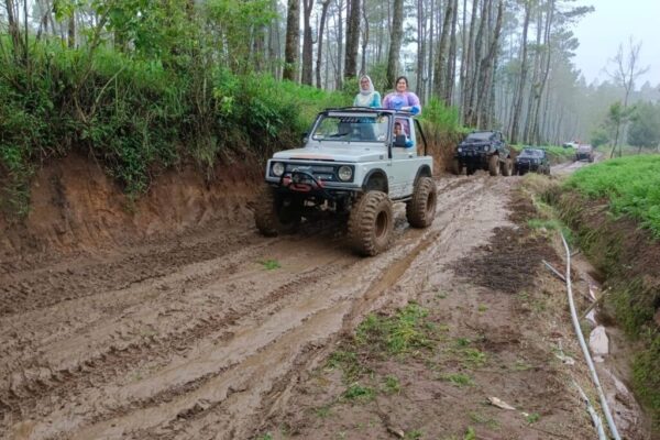 Galeri Jeep Coban Talun 4